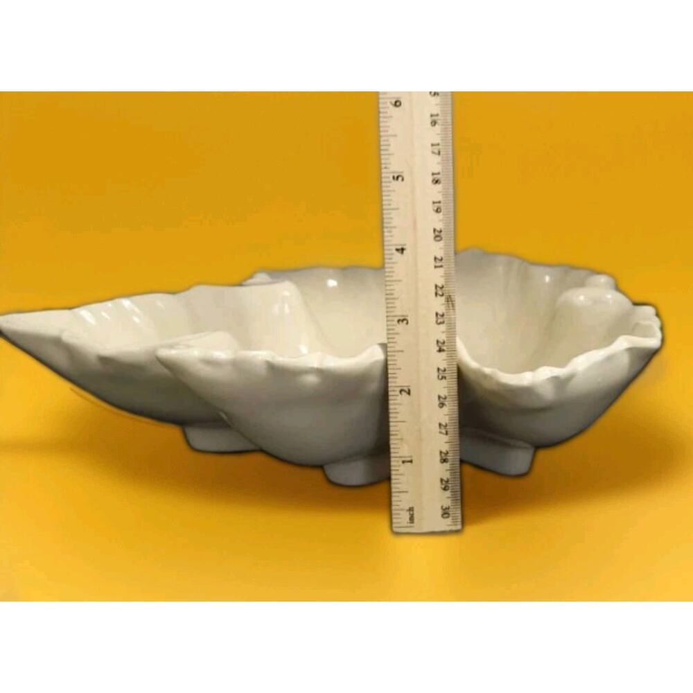 Vintage Ivory White Leaf Dish. Porcelain Heavy duty and thick. Large size. - Picture 4 of 5